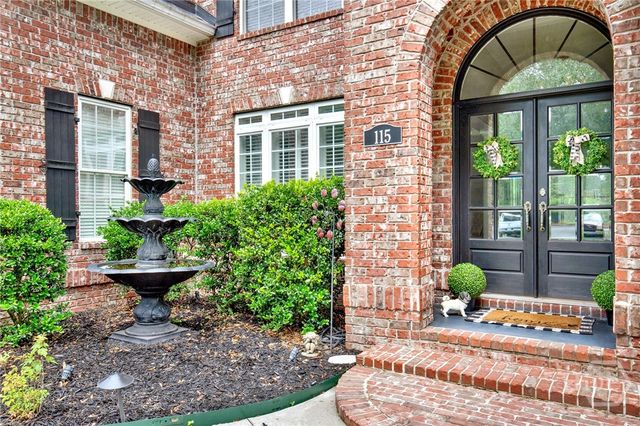 115 Greenview Drive, Savannah, GA 31405