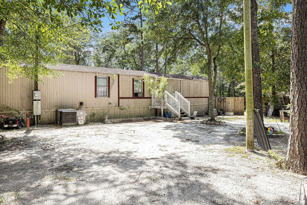1017 Franks Ln., Conway, SC 29526