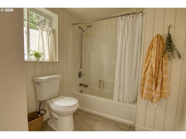 4351 Ne 88TH Ave, Portland, OR 97220