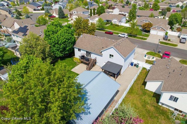8299 N Raspberry LN, Hayden, ID 83835