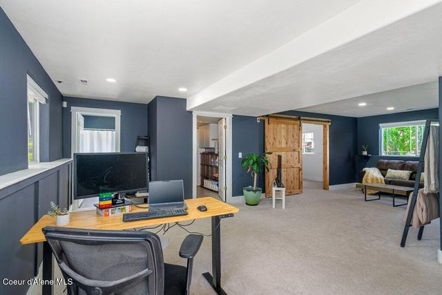 8299 N Raspberry LN, Hayden, ID 83835