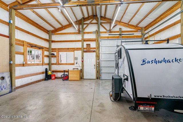 8299 N Raspberry LN, Hayden, ID 83835