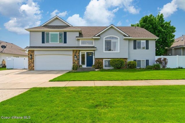 8299 N Raspberry LN, Hayden, ID 83835