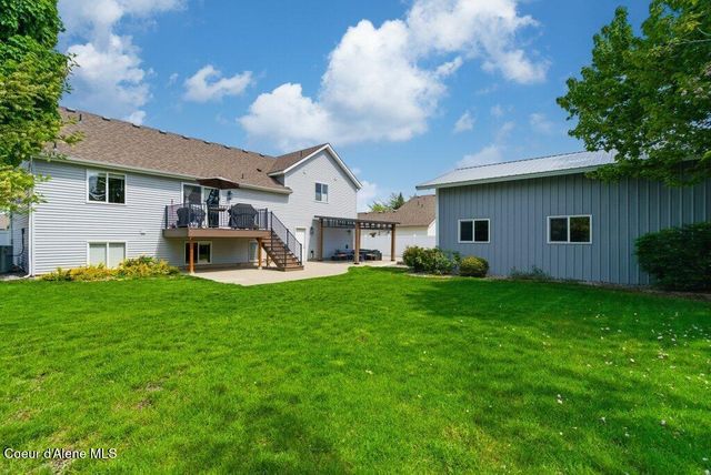 8299 N Raspberry LN, Hayden, ID 83835