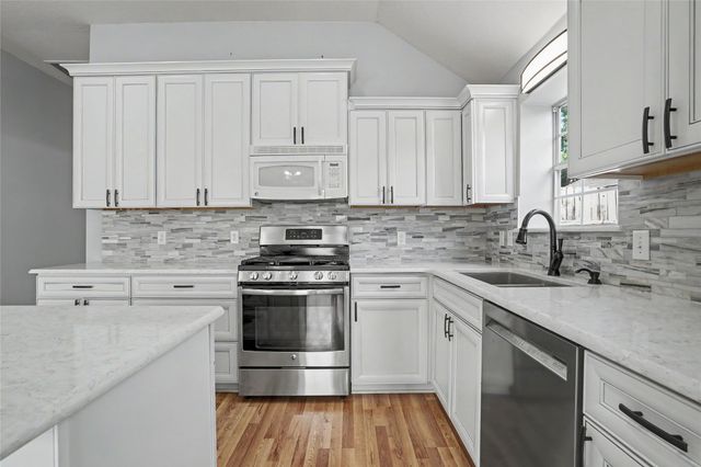 11621 S 103rd East Avenue, Bixby, OK 74008