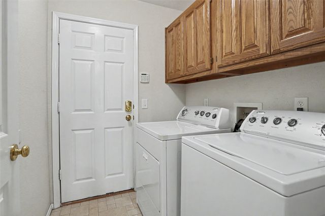 11621 S 103rd East Avenue, Bixby, OK 74008