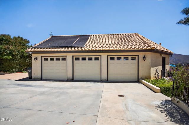 535 Ridgecrest Drive, Santa Paula, CA 93060
