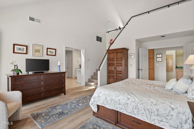 535 Ridgecrest Drive, Santa Paula, CA 93060