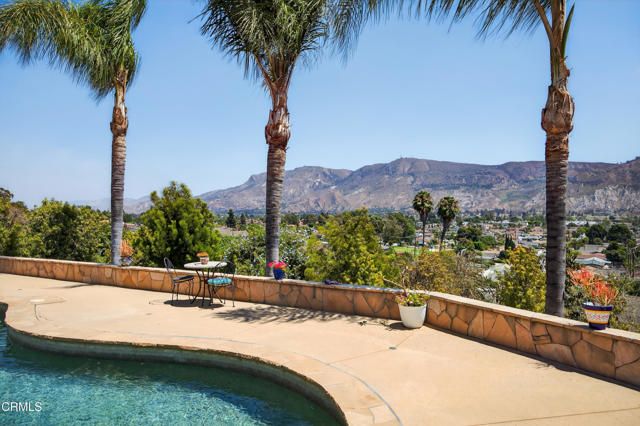 535 Ridgecrest Drive, Santa Paula, CA 93060