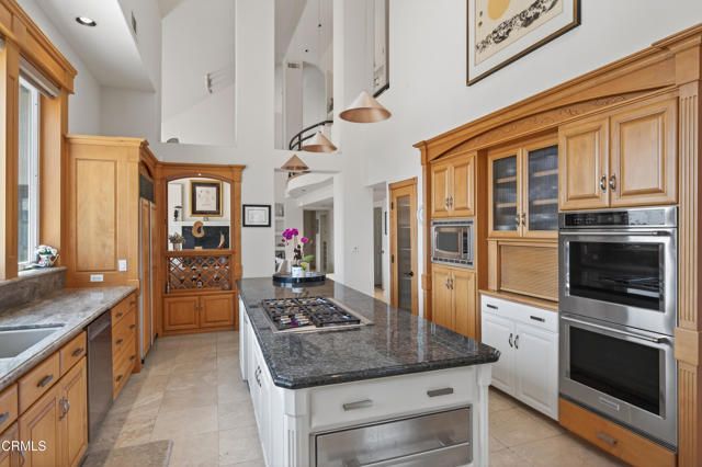 535 Ridgecrest Drive, Santa Paula, CA 93060