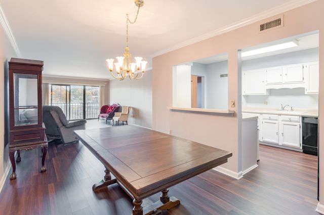 200 Sanders Ferry Rd Apt 2204, Hendersonville, TN 37075