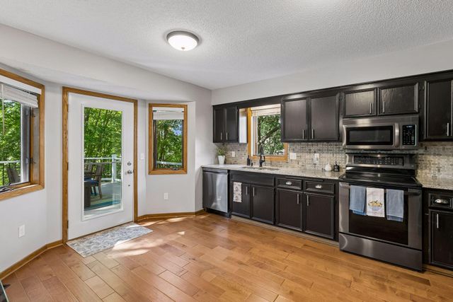 12904 Essex Way, Apple Valley, MN 55124