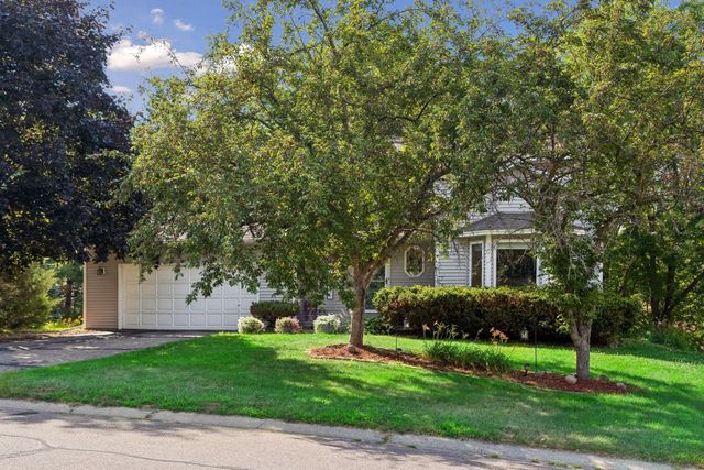 12904 Essex Way, Apple Valley, MN 55124