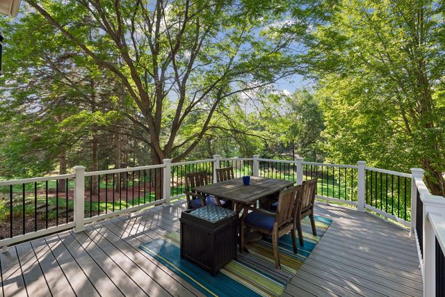12904 Essex Way, Apple Valley, MN 55124