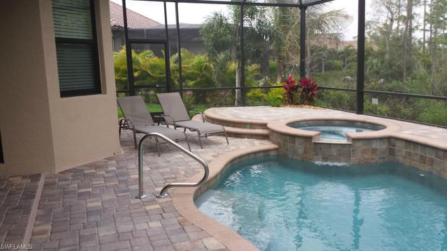 9560 Firenze CIR, Naples, FL 34113