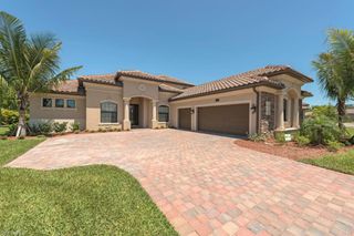 9560 Firenze CIR, Naples, FL 34113