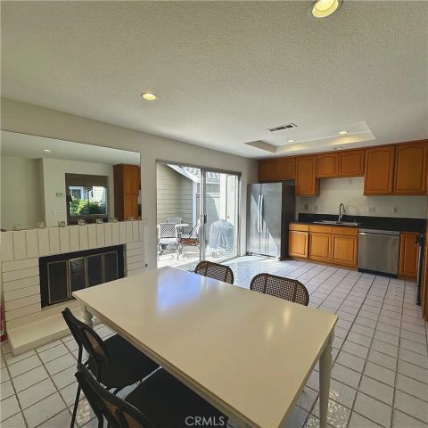458 Monroe, Irvine, CA 92620