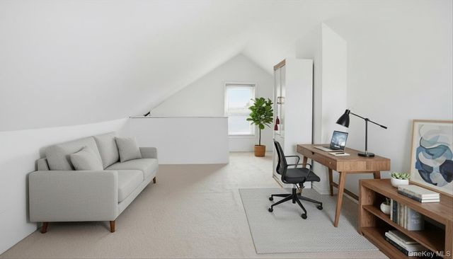 74 Lexington Avenue, Franklin Square, NY 11010