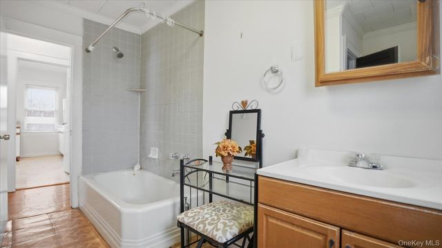 74 Lexington Avenue, Franklin Square, NY 11010