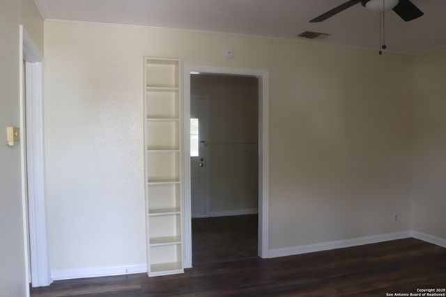 550 KASHMUIR PL, San Antonio, TX 78223