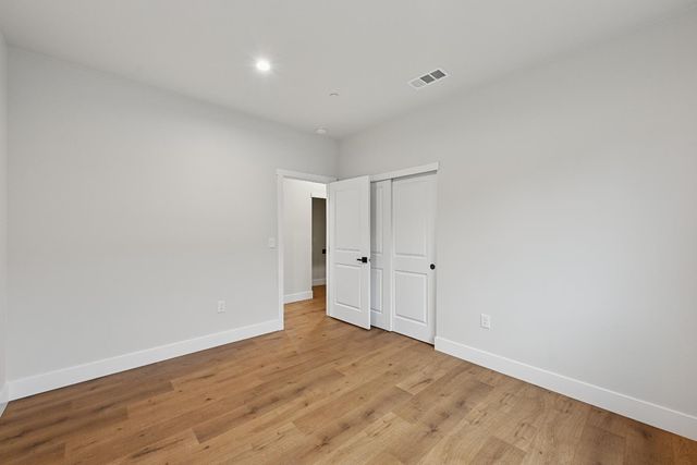 7912 35th Ave, Sacramento, CA 95824