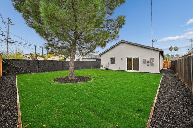 7912 35th Ave, Sacramento, CA 95824