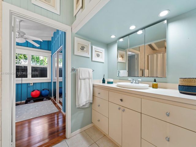 3558 Royal Palm Ave, Miami, FL 33133