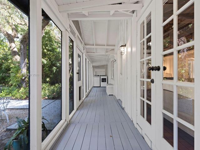 3558 Royal Palm Ave, Miami, FL 33133