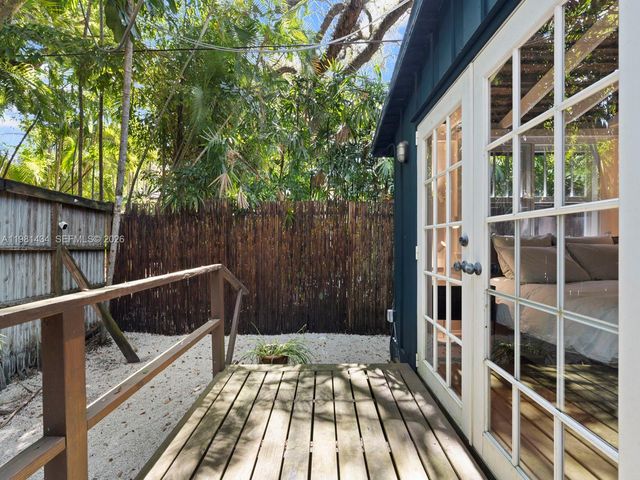 3558 Royal Palm Ave, Miami, FL 33133