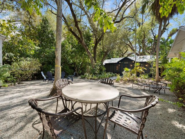 3558 Royal Palm Ave, Miami, FL 33133