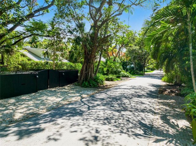 3558 Royal Palm Ave, Miami, FL 33133