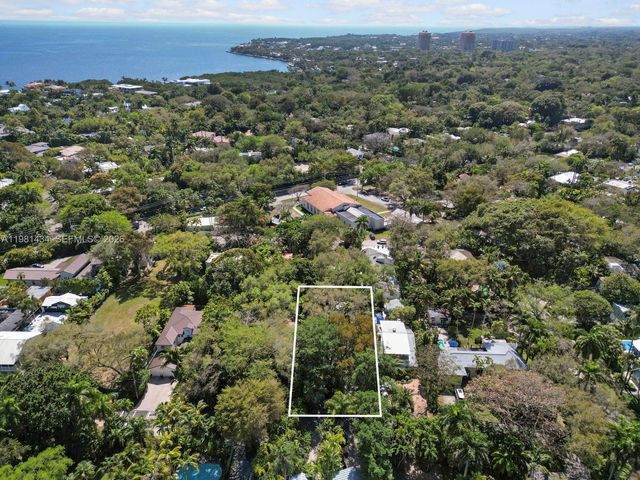 3558 Royal Palm Ave, Miami, FL 33133