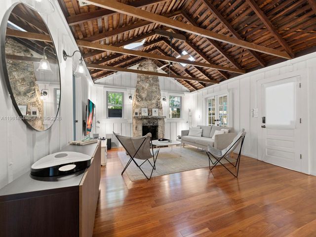 3558 Royal Palm Ave, Miami, FL 33133