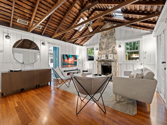 3558 Royal Palm Ave, Miami, FL 33133