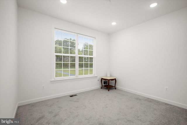 6801 FOUNTAIN PARK DR, Glenn Dale, MD 20769