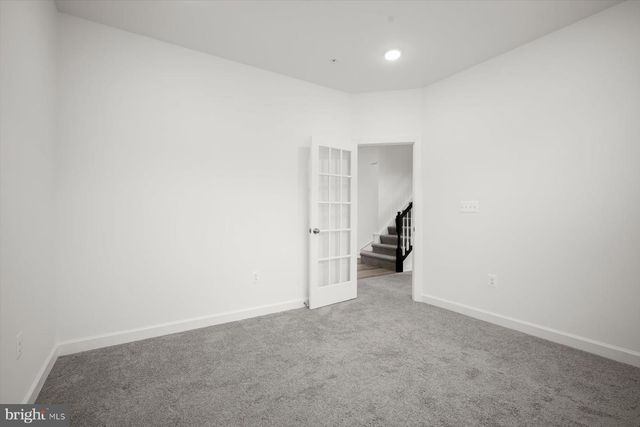 6801 FOUNTAIN PARK DR, Glenn Dale, MD 20769