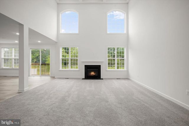 6801 FOUNTAIN PARK DR, Glenn Dale, MD 20769