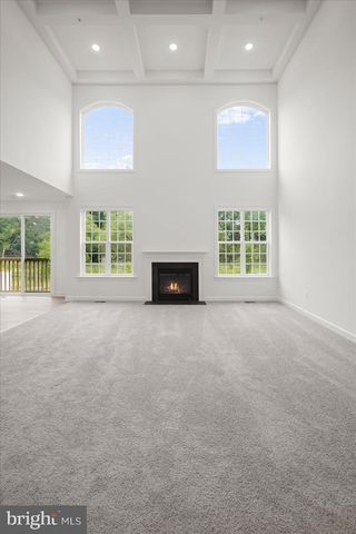 6801 FOUNTAIN PARK DR, Glenn Dale, MD 20769