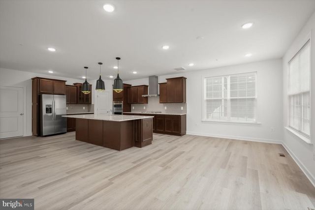 6801 FOUNTAIN PARK DR, Glenn Dale, MD 20769