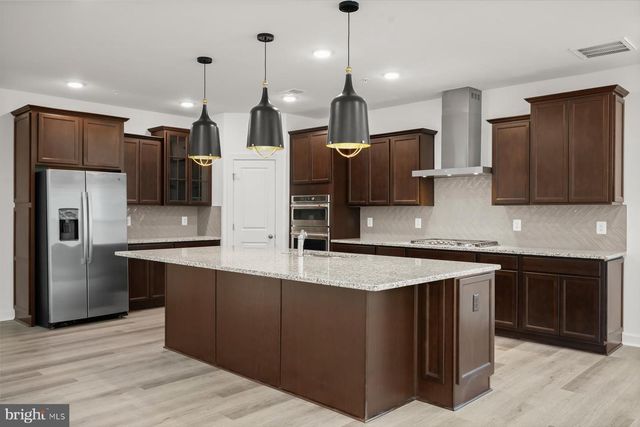 6801 FOUNTAIN PARK DR, Glenn Dale, MD 20769