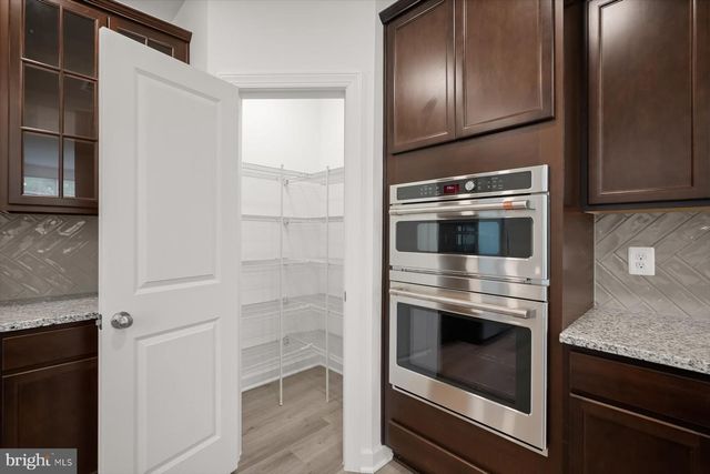 6801 FOUNTAIN PARK DR, Glenn Dale, MD 20769
