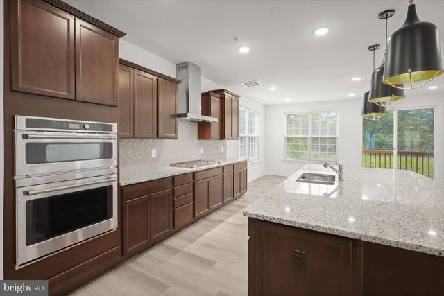 6801 FOUNTAIN PARK DR, Glenn Dale, MD 20769