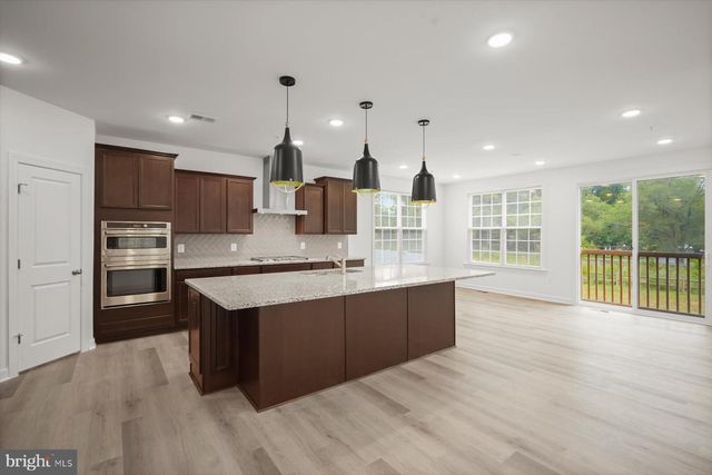 6801 FOUNTAIN PARK DR, Glenn Dale, MD 20769