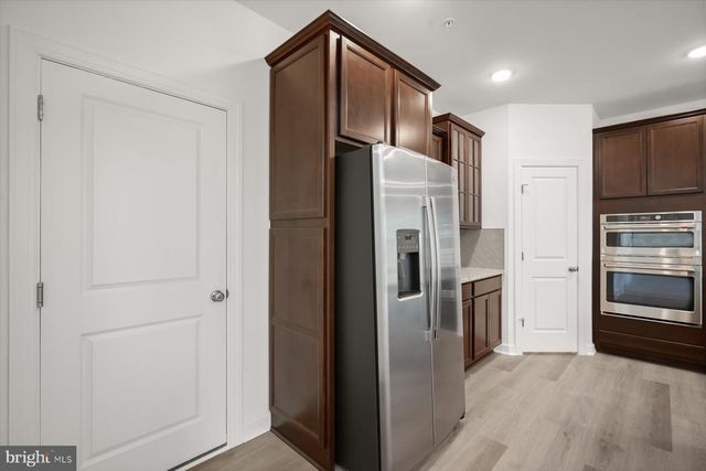 6801 FOUNTAIN PARK DR, Glenn Dale, MD 20769