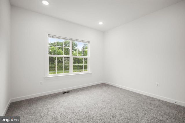 6801 FOUNTAIN PARK DR, Glenn Dale, MD 20769