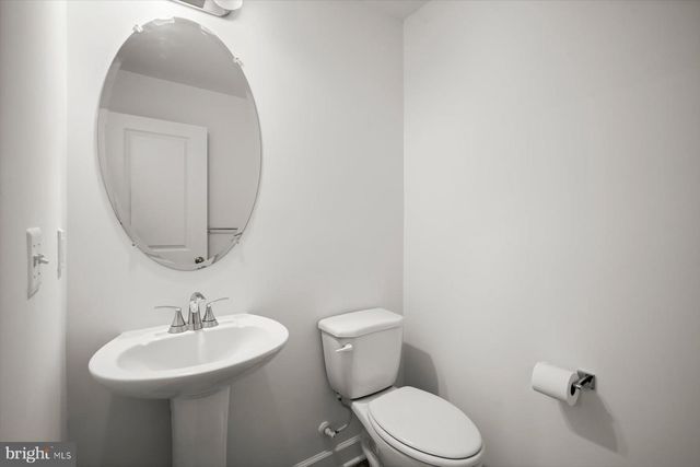 6801 FOUNTAIN PARK DR, Glenn Dale, MD 20769