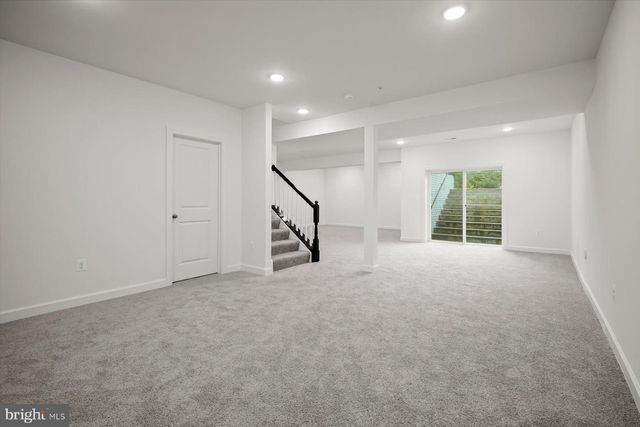6801 FOUNTAIN PARK DR, Glenn Dale, MD 20769