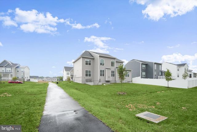 6801 FOUNTAIN PARK DR, Glenn Dale, MD 20769