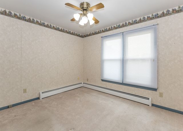 1901 47th Street Court, Moline, IL 61265