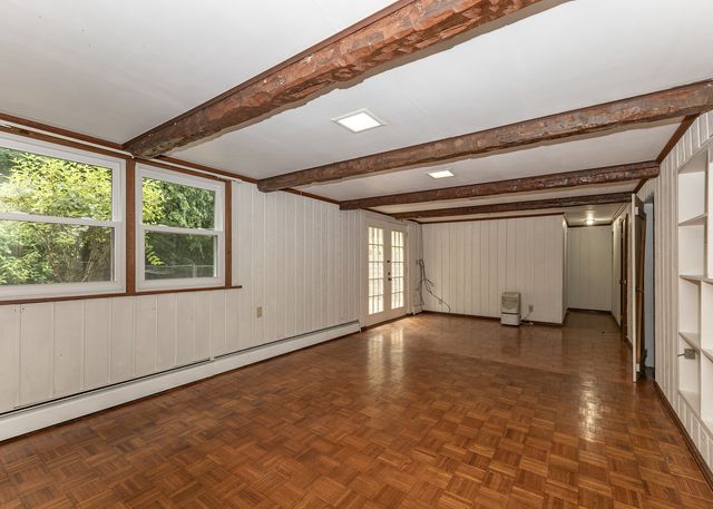 1901 47th Street Court, Moline, IL 61265